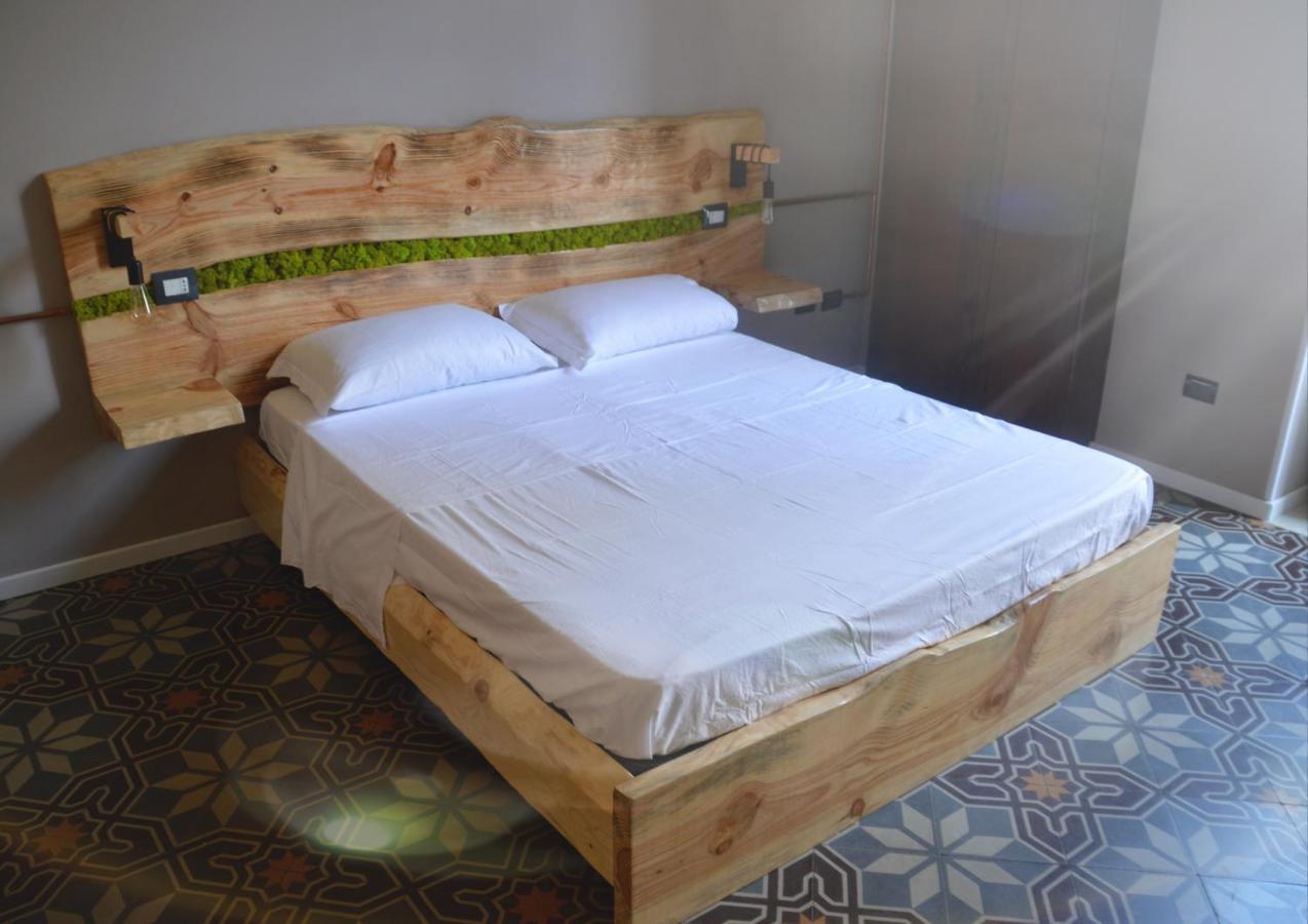 Wineexperience- Wine&Jacuzzi Suite Lecce Esterno foto
