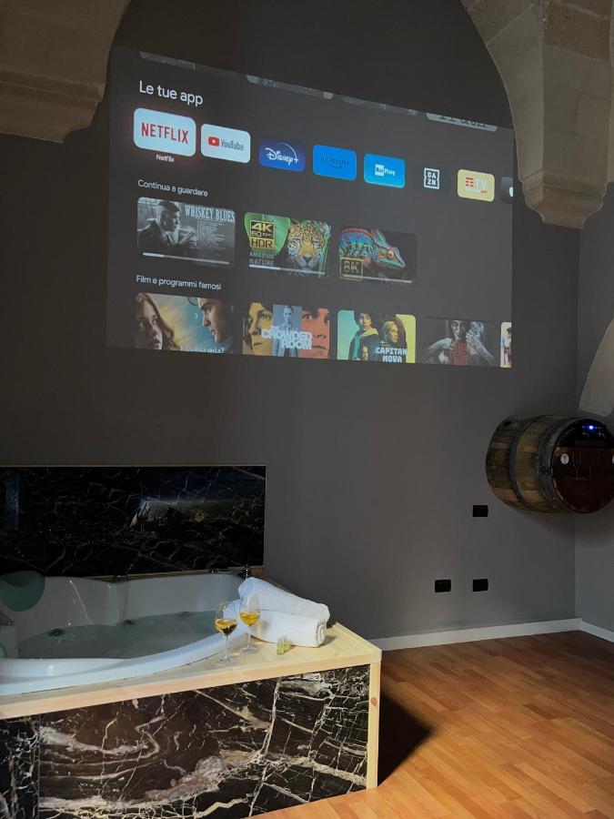 Wineexperience- Wine&Jacuzzi Suite Lecce Esterno foto