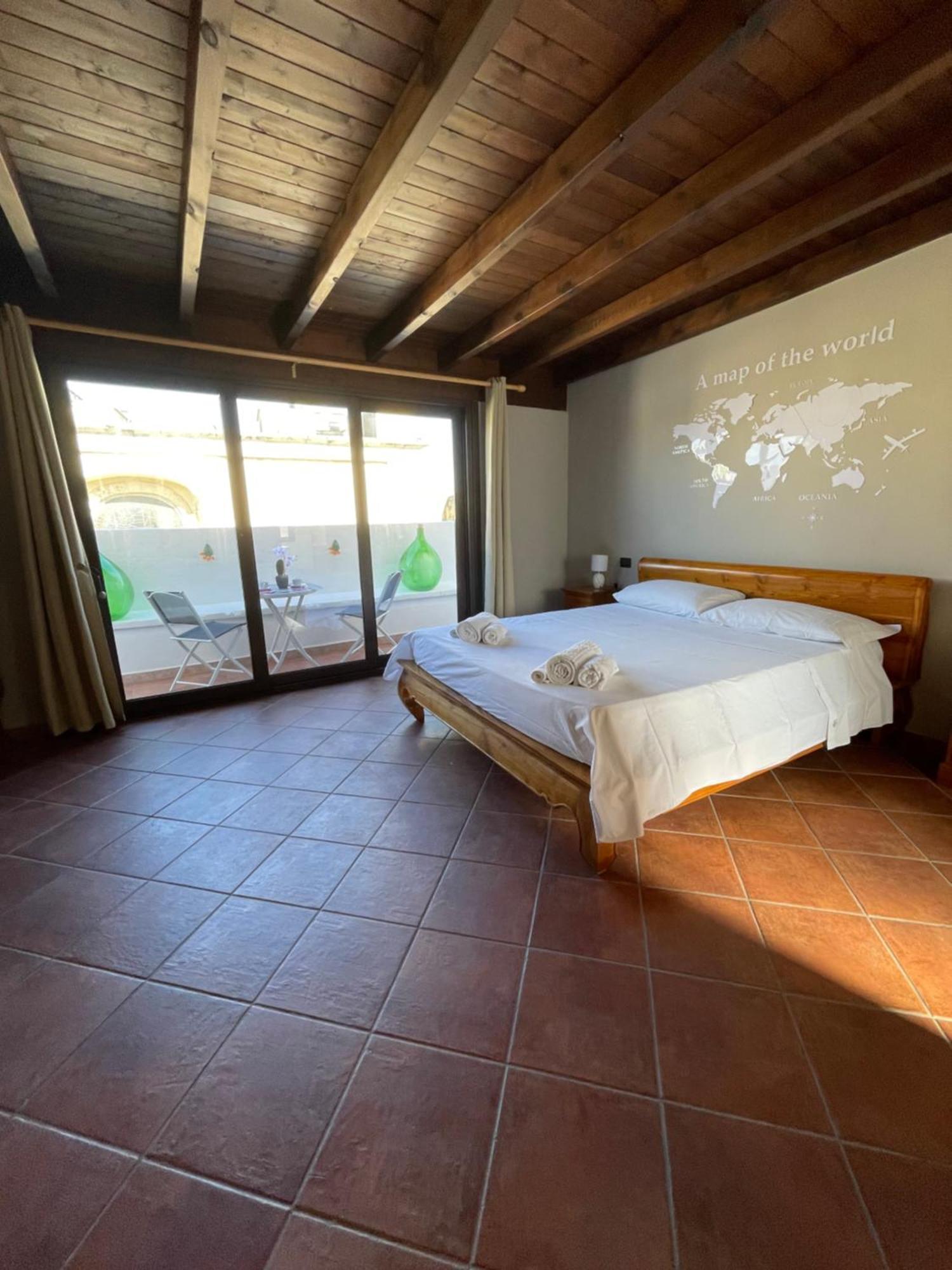 Wineexperience- Wine&Jacuzzi Suite Lecce Esterno foto
