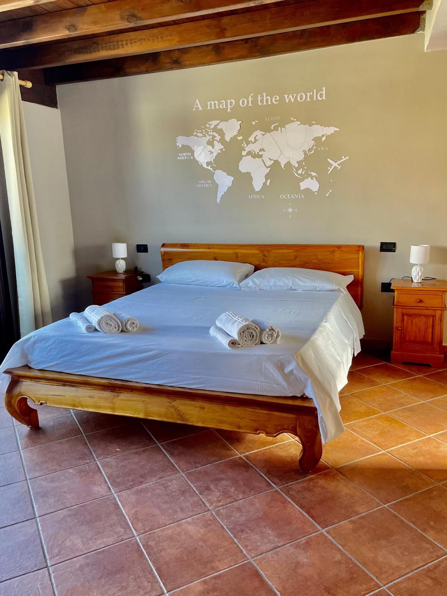 Wineexperience- Wine&Jacuzzi Suite Lecce Esterno foto