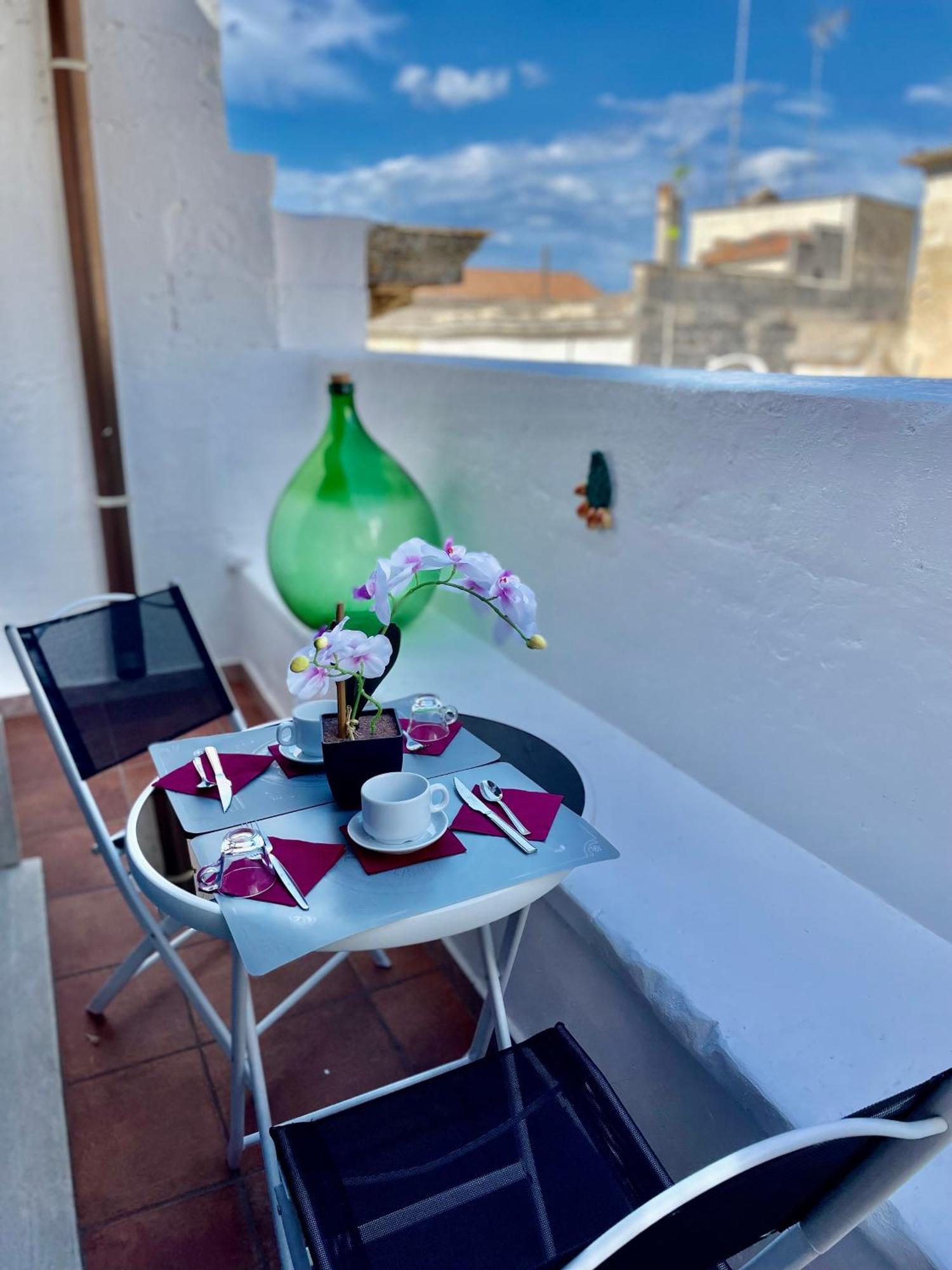 Wineexperience- Wine&Jacuzzi Suite Lecce Esterno foto